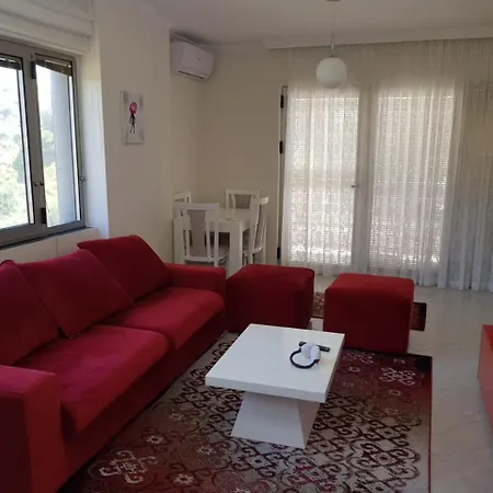 Matias Currila Durres