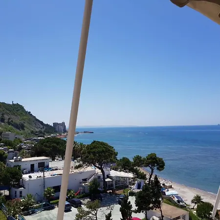 Apartment Matias Currila Durres